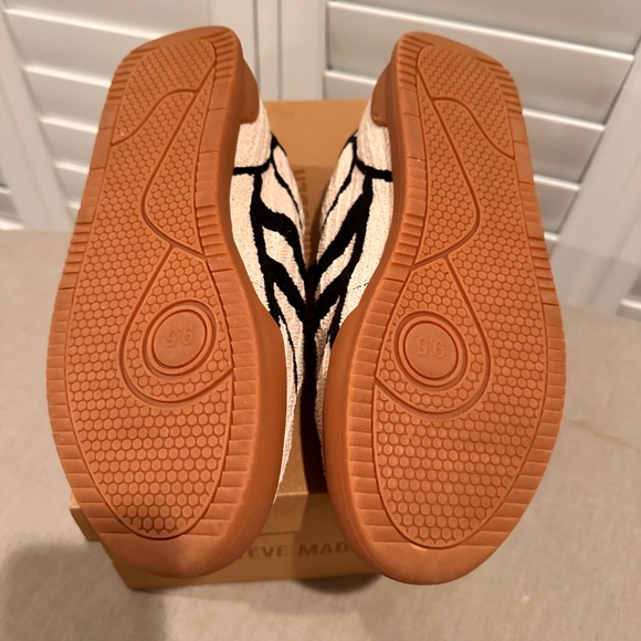 Steve Madden VERDICT NATURAL/BLACK CROCHET - Picture 8 of 12